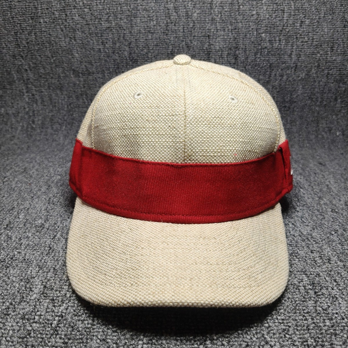 New Era 59FIFTY Fitted Hat Cap 7 3/8 Beige Red Woven Blank Undervisor Pattern