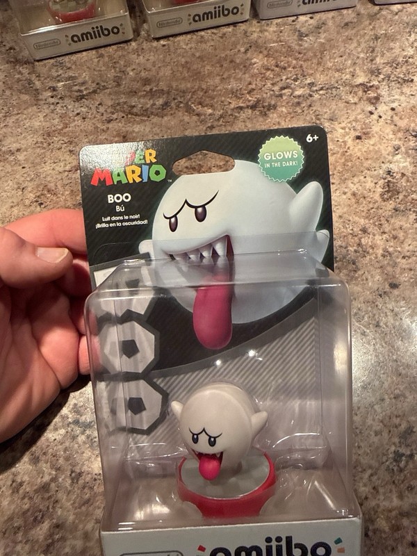 Nintendo Boo amiibo – Super Mario Series – Glow in the Dark – Factory Sealed