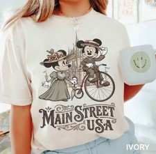 Disney Mickey Minnie Mouse Main Street Walt Disney World T-shirt Retro M NEW 