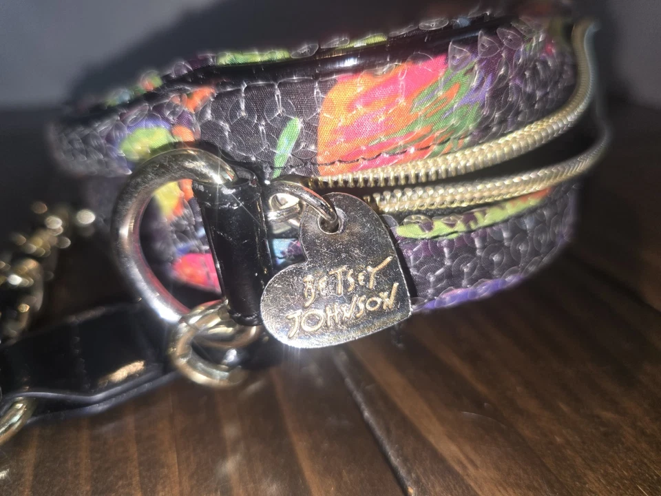 Betsey Johnson Heart Shaped Crossbody Bag Sequins Butterflies Chain Strap - Image 4 of 4