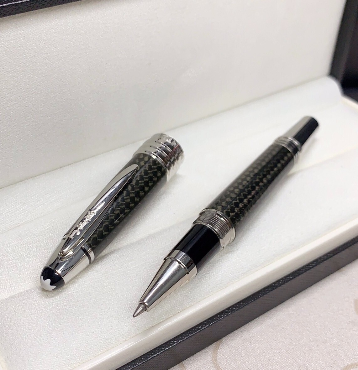 Deluxe Writers Thicker Series Carbon Fiber Black Color Rollerball Pen No Box