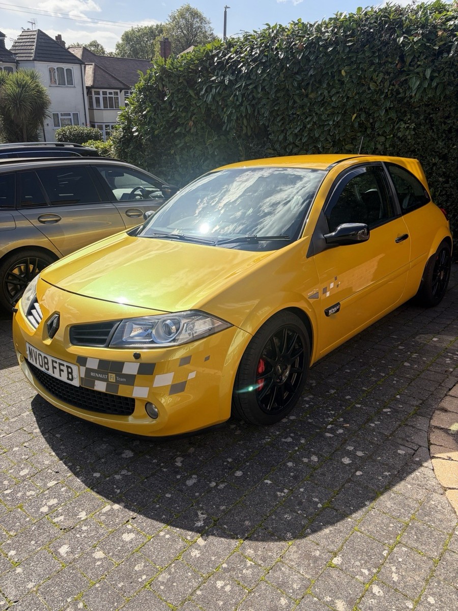 Renault Megane Renaultsport F1 Team R26