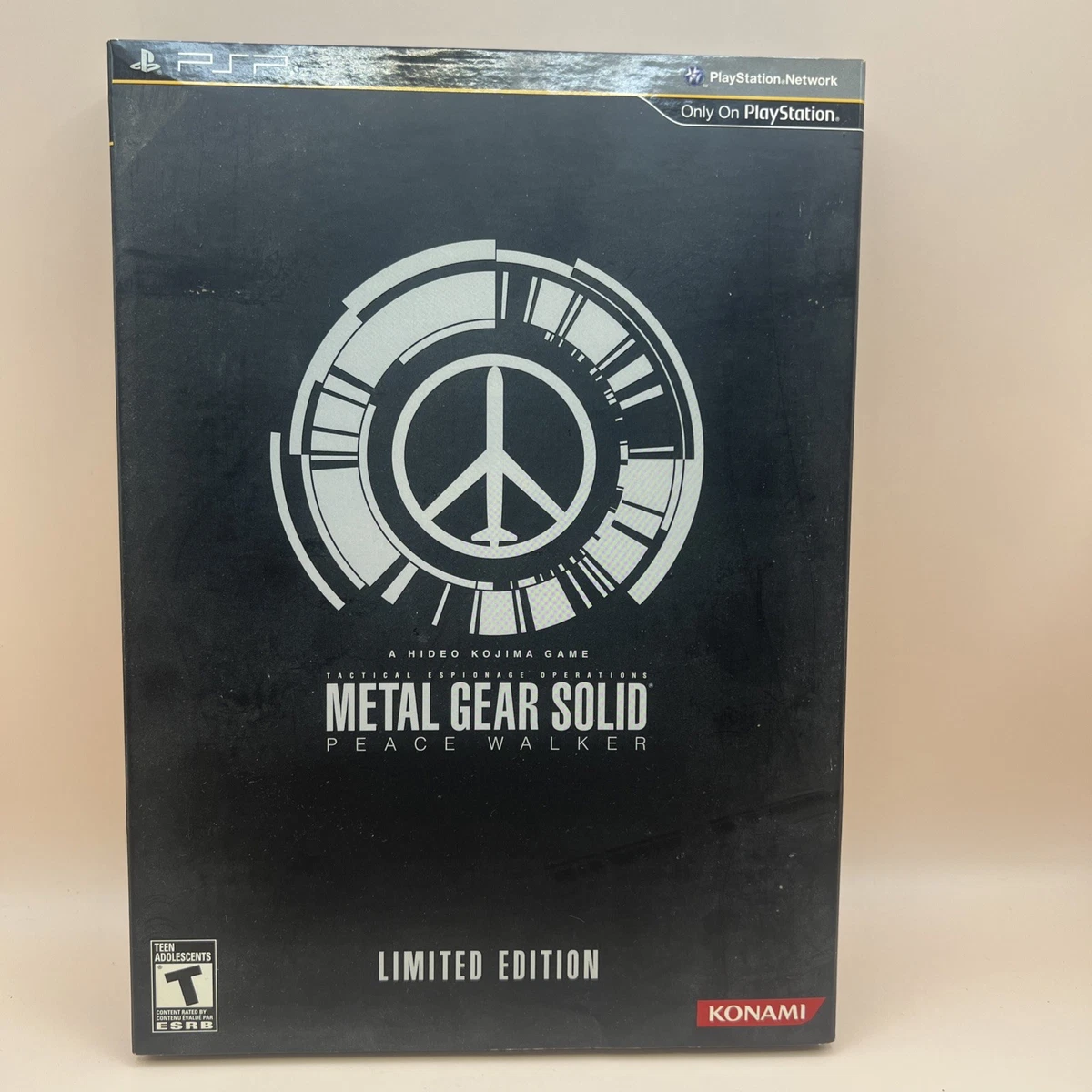 Metal Gear Solid Peace Walker - Sony PSP - PAL - FR - Bon état