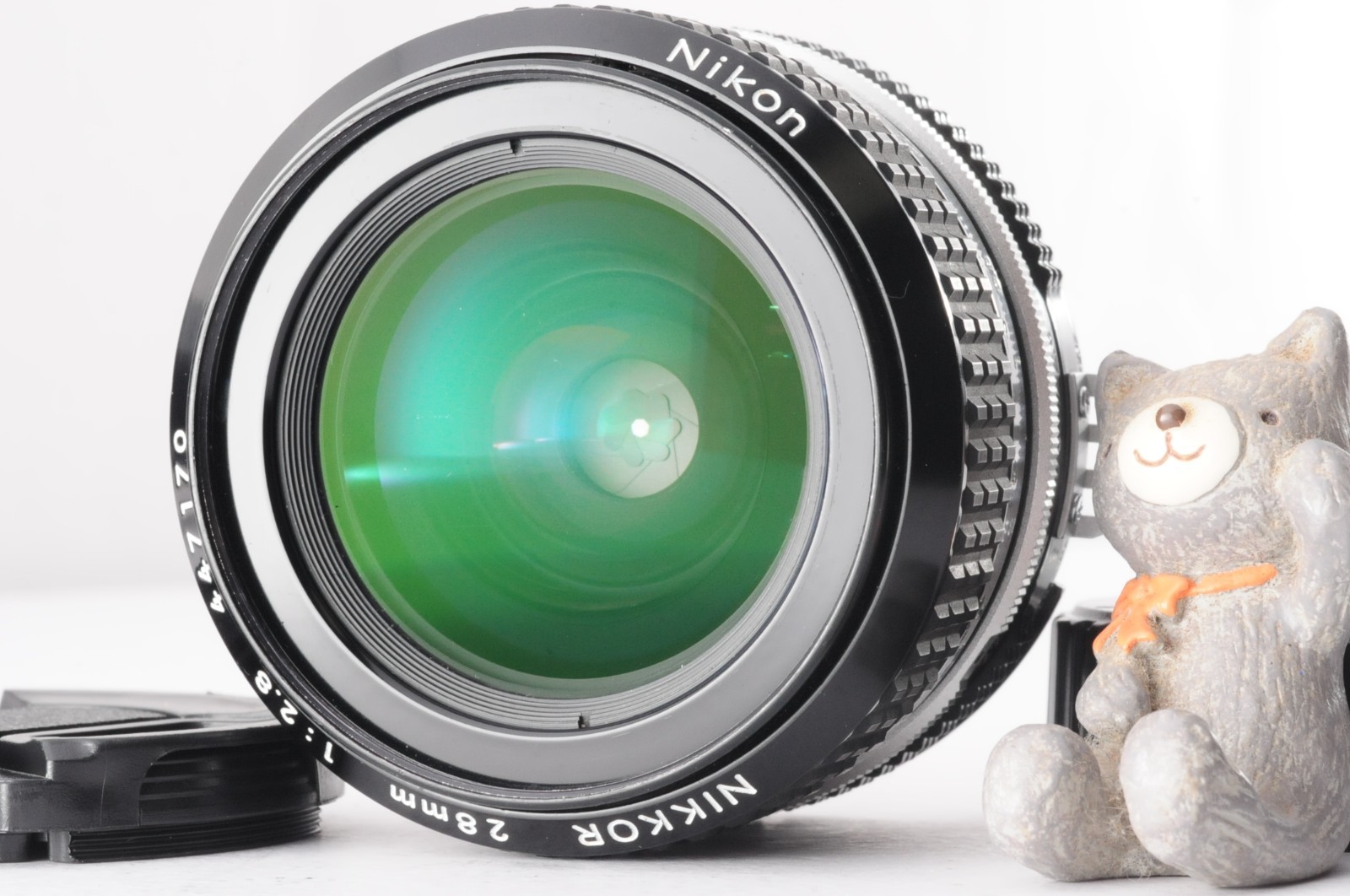 [MINT] NIKON AI NIKKOR 28mm F/2.8 MF Wide Angle Lens F Mount From JAPAN