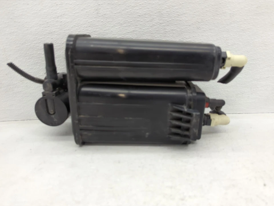 2016 雪佛兰 Traverse 燃油蒸汽炭罐 YLPS3 — 第 2/4 张图片