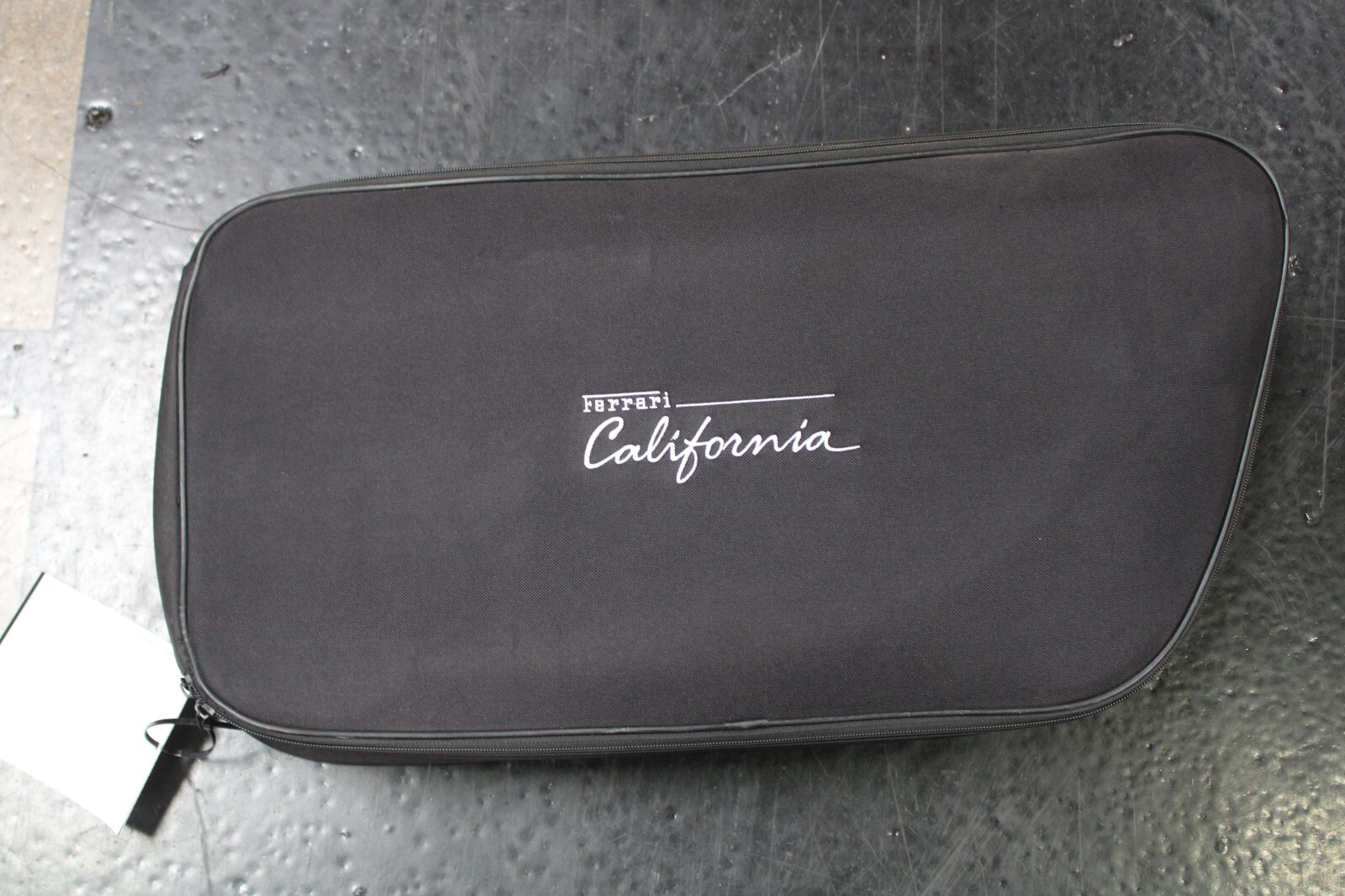 Ferrari California T, Wind Deflector Kit w/Bag, Used, P/N 84743800