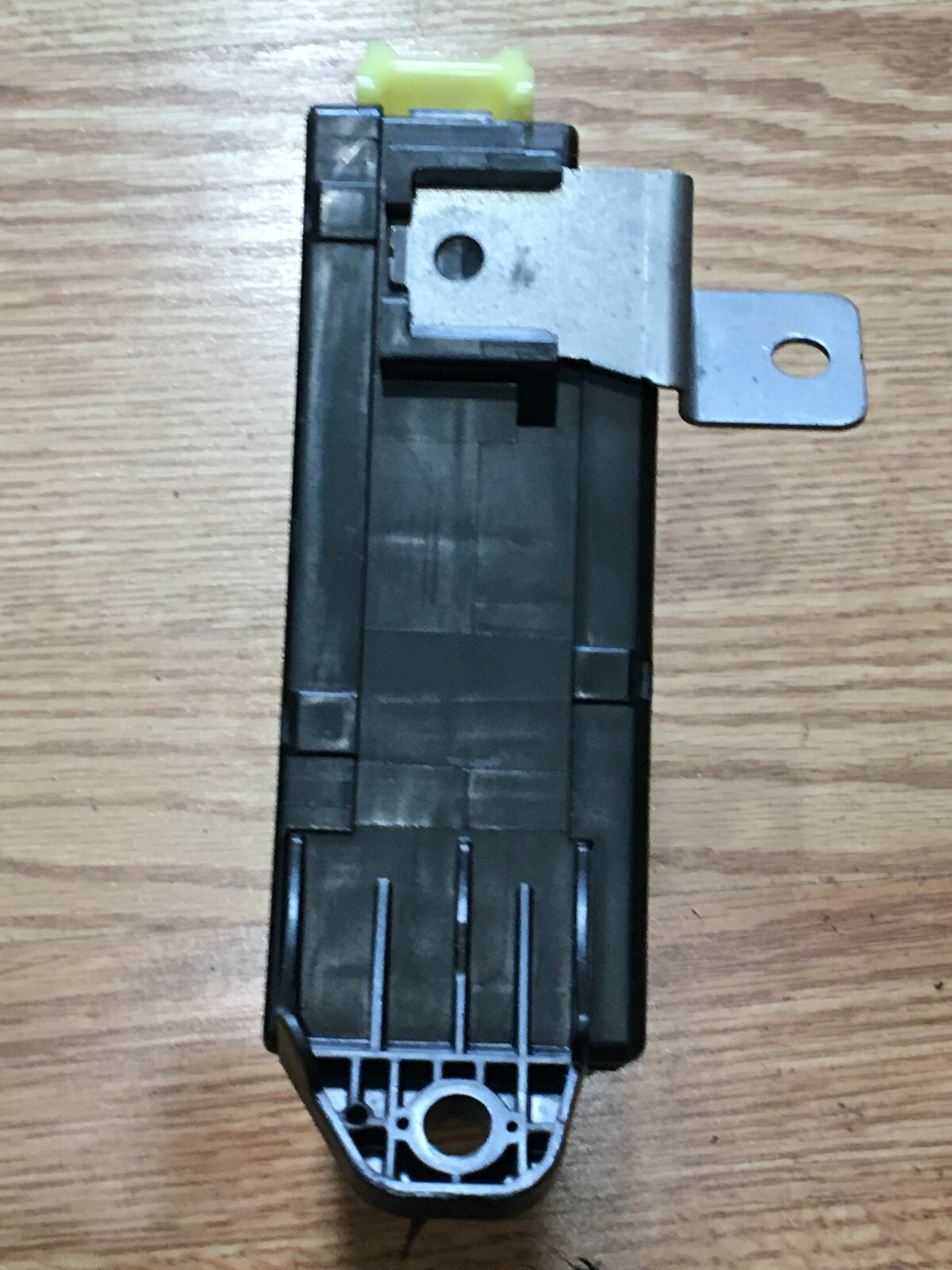 🛑 1117 TOYOTA SEQUOIA JUNCTION BLOCK FUSE RELAY BOX MODULE 827300C183