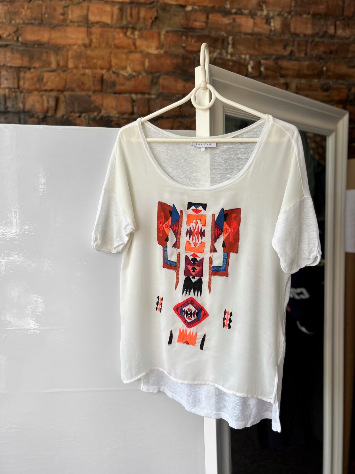 Sandro Paris Camiseta de lino de lujo para mujer