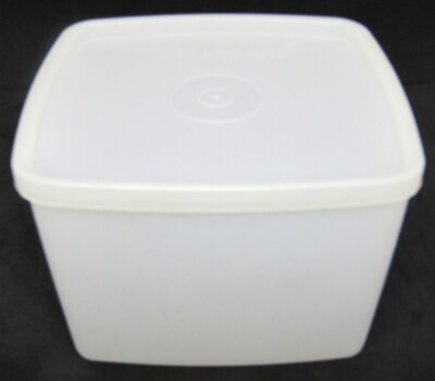 Vintage Tupperware 312 Shear Square Lidded Storage Container.