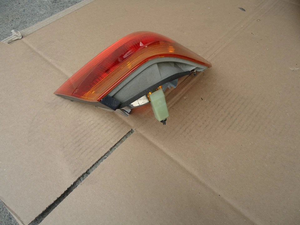 99-01 E46 BMW 323i 328i 325i 330i MOTORISTA QUARTO ESQUERDO LANTERNA TRASEIRA L FABRICANTE DE EQUIPAMENTO ORIGINAL - Imagem 4 de 4