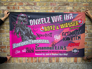 Zusammen Eins! Fahne mit 2 Ösen zum aufhängen.