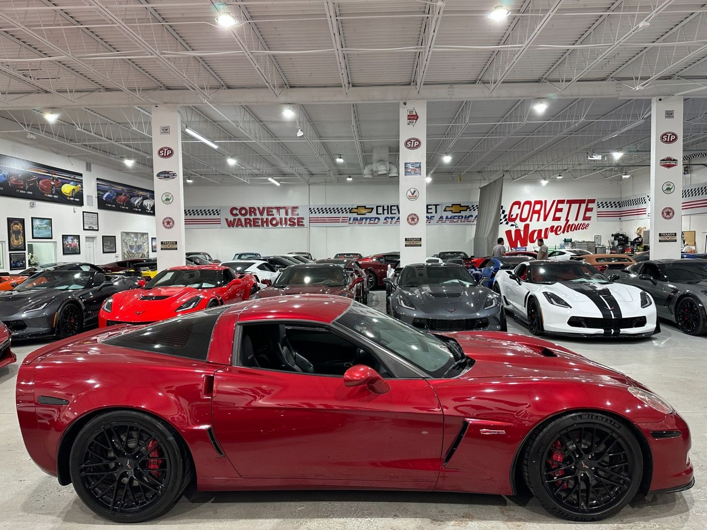 2010 [89U] Crystal Red Metallic Tintcoat Chevrolet Corvette   | C6 Corvette Photo 6