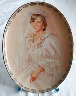 2/3 -SAMMENTELLER-SERIE ''DIANA: QUEEN OF OUR HEARTS'' - ''THE PEOPLE'S PRINCESS''