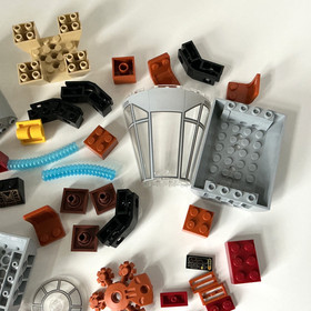 Lego Star Wars Millennium Falcon (4504)  Rare Pieces from set