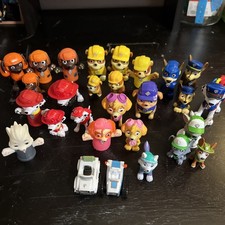 Paw Patrol Figures Lot With Finger Puppets