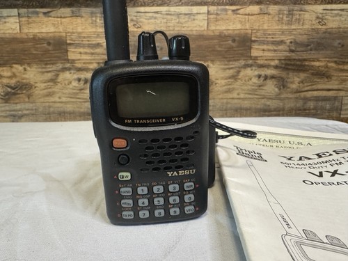 Yaesu VX-5R 50/144/430 MHz Triple Band Tested Working