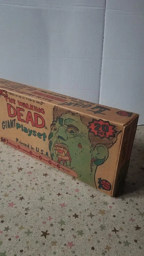 1 of Rare / Scarce ! The Walking Dead Giant Playset Custom Made Plasco Toy Box 