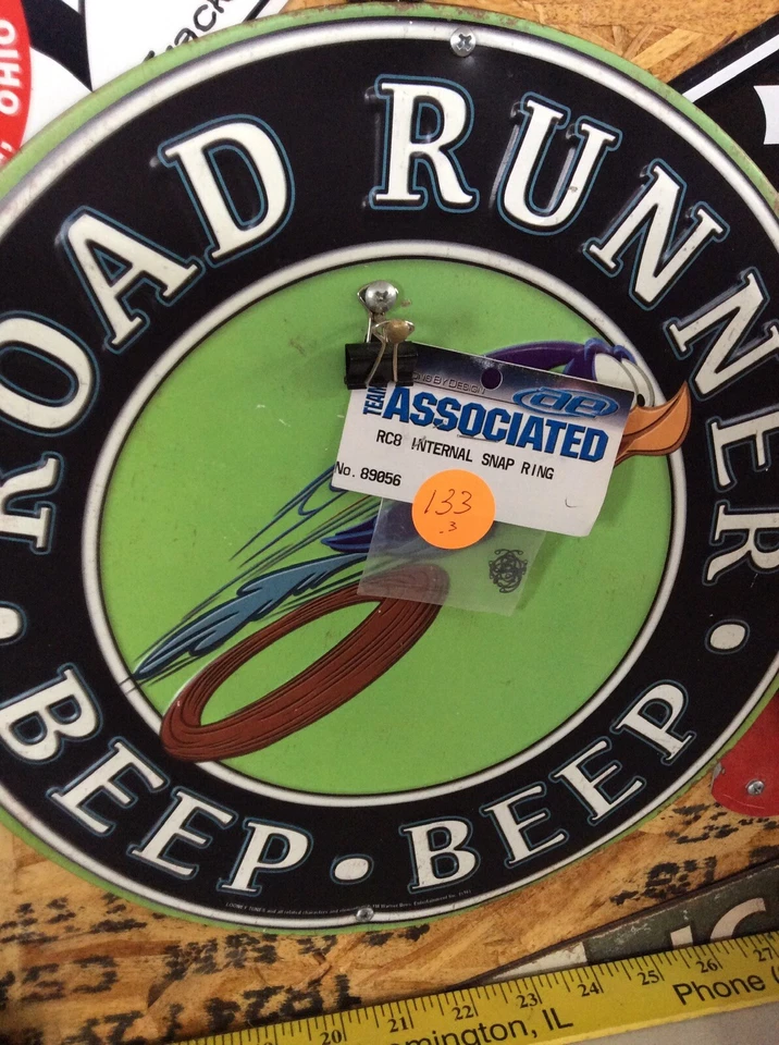 VINTAGE TEAM ASSOCIATED RC8 SNAP RINGS RC AE 89056 - Image 3 of 3