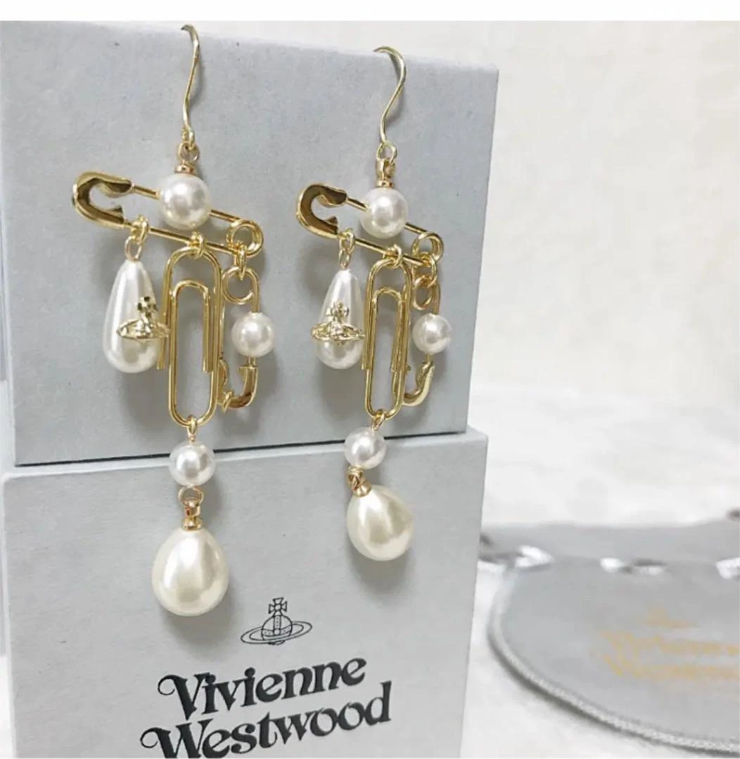 Vivienne Westwood Lair Clip Pearl Earrings NO Accessories Gold E0150