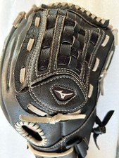 Louisville Slugger DY14-BK Professional Dynasty Series Baseball Glove 13" RHT