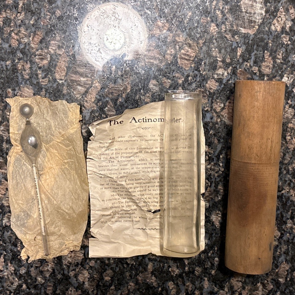WET PLATE ACTINOMETER WITH DIRECTIONS ANTIQUE MEASURING INSTRUMENT