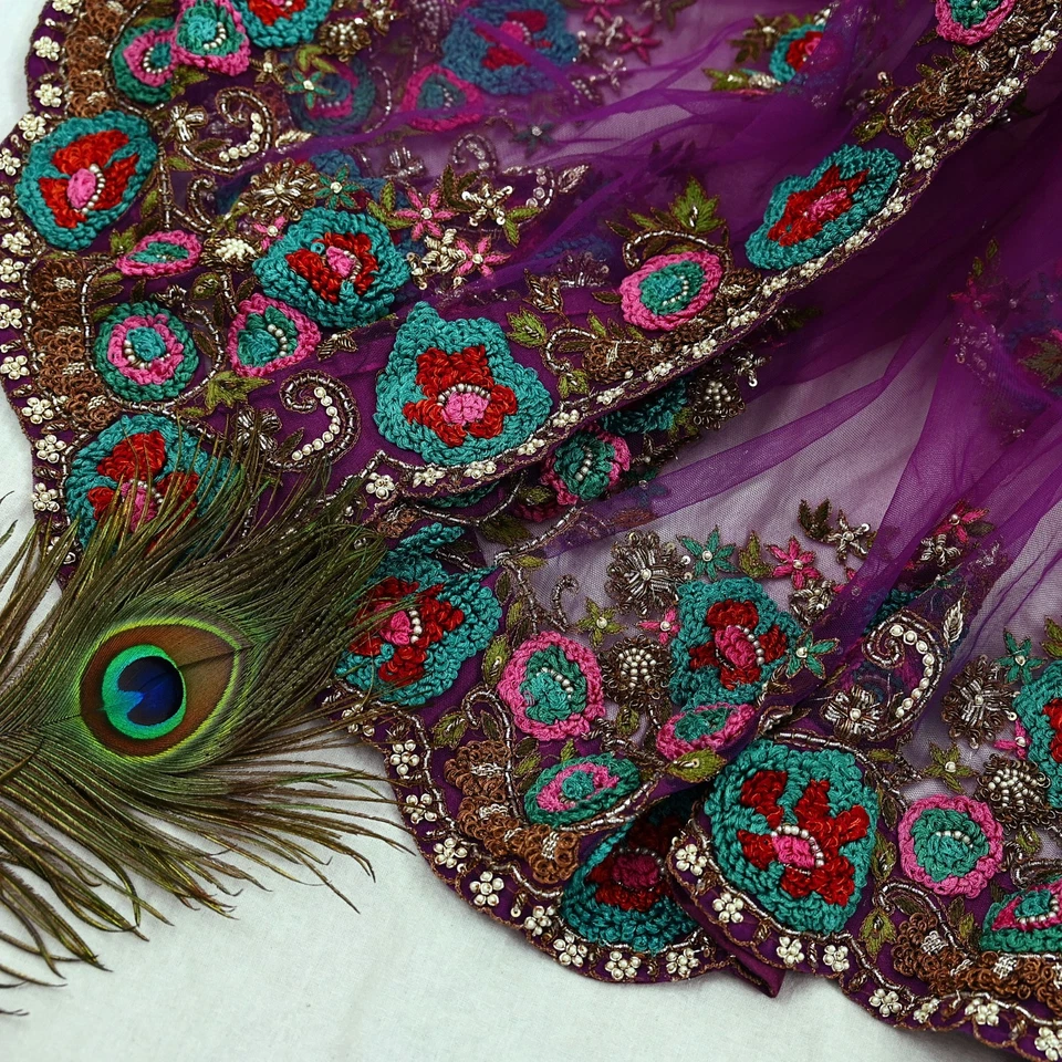 Sari de segunda mano púrpura red/malla bordada a mano diseñador Manish Malhotra Sari Foto 4 de 4