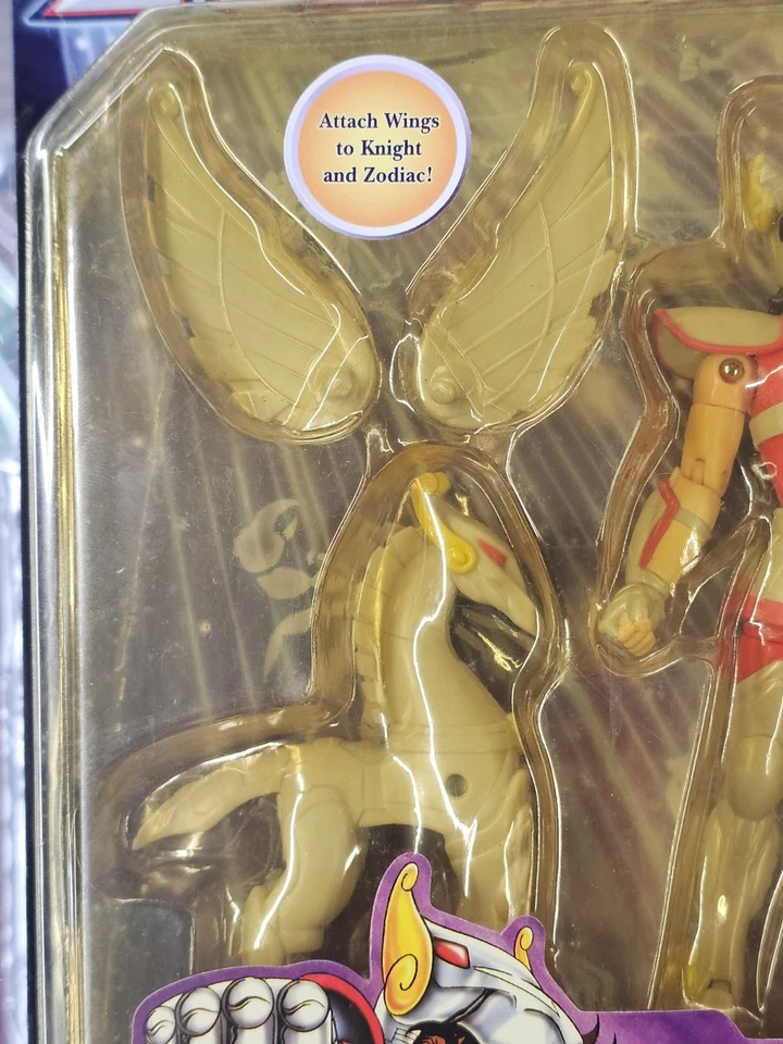 Knights of the Zodiac Pegasus Seiya 2003 Figure Bandai Knight Vintage SEALED - Image 4 of 4