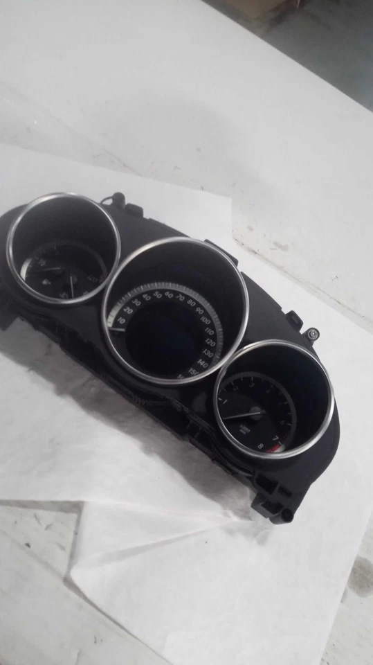 2016 Mercedes-Benz E-Class Speedometer Gauge Black OEM 53K Miles NJ25-21739 - Imagem 2 de 4