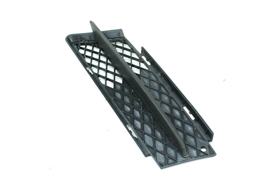 06-13 BMW 325i PARAGOLPES DELANTERO IZQUIERDO PARRILLA INSERTO OEM E90 Foto 2 de 4