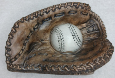 Inarco Japan Vintage Baseball Glove & Ball Ceramic Planter 6 x 4'' Boy Life Room