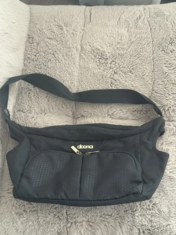 Doona Max Bundle - Limited Edition Gold Car Seat Stroller, Base And Bag - Image 2 of 4