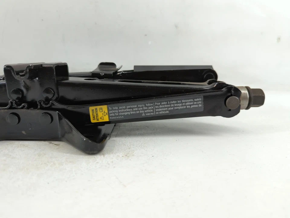 2002 Buick Rendezvous Spare Scissor Car Jack GDX98 - Image 3 of 4