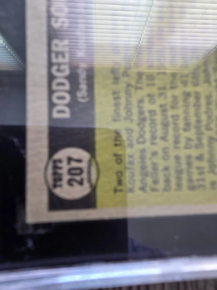 VERY RARE ERROR CARD VARIATION 1961 Topps Dodger Koufax/Podres SGC 5.5 card 207 - Image 3 of 3