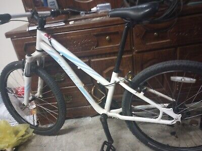 Specialized Hotrock 24 Specialized Hotrock 24