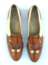 Vintage Salvatore Ferragamo Brogue Fringe Saddle Ivory flats size 10N Nice
