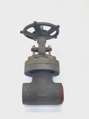 FLOWSERVE 12111 Gate Valve 1-1/2''-Threaded Bolted Bonnet T8 Class-800 API 602