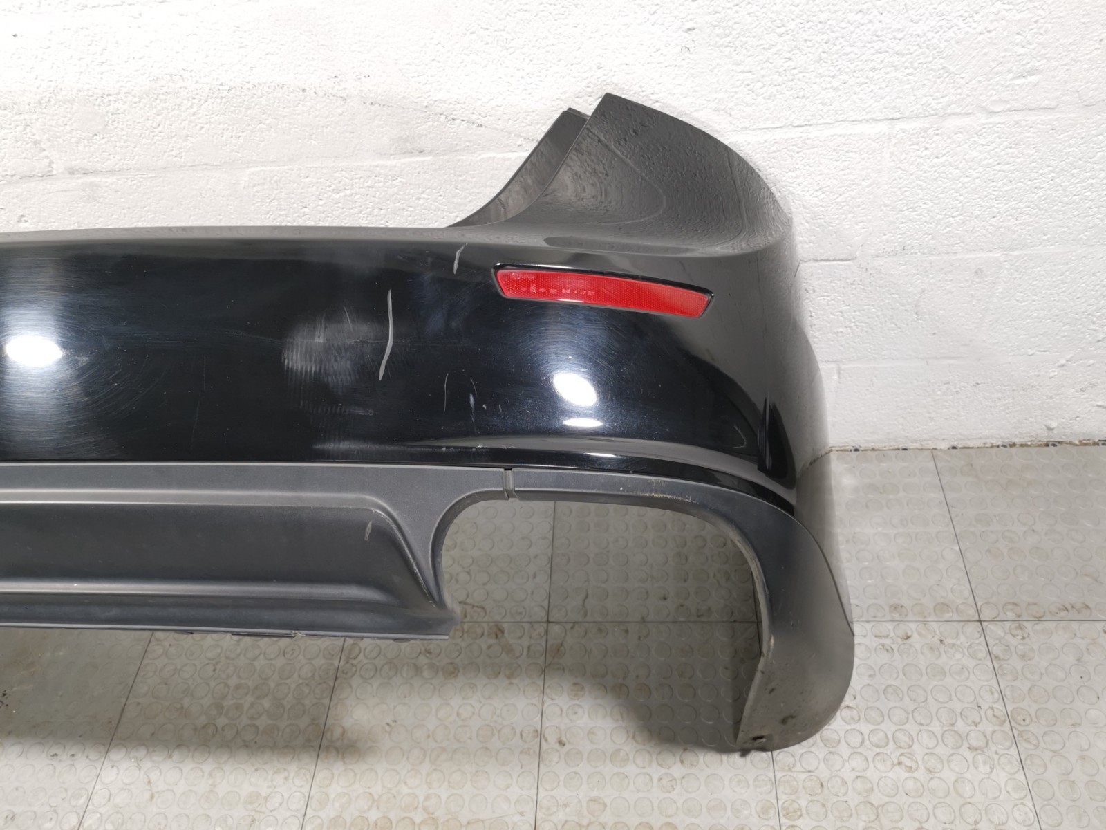 Maserati Ghibli RWD 2017 3.0 L Auto Rear Bumper Assembly Cover Black Color OEM