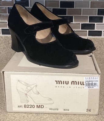 MIU MIU Vintage 1990s Black Velvet Heels EU 36 US 5.5 6 Barneys LA Box