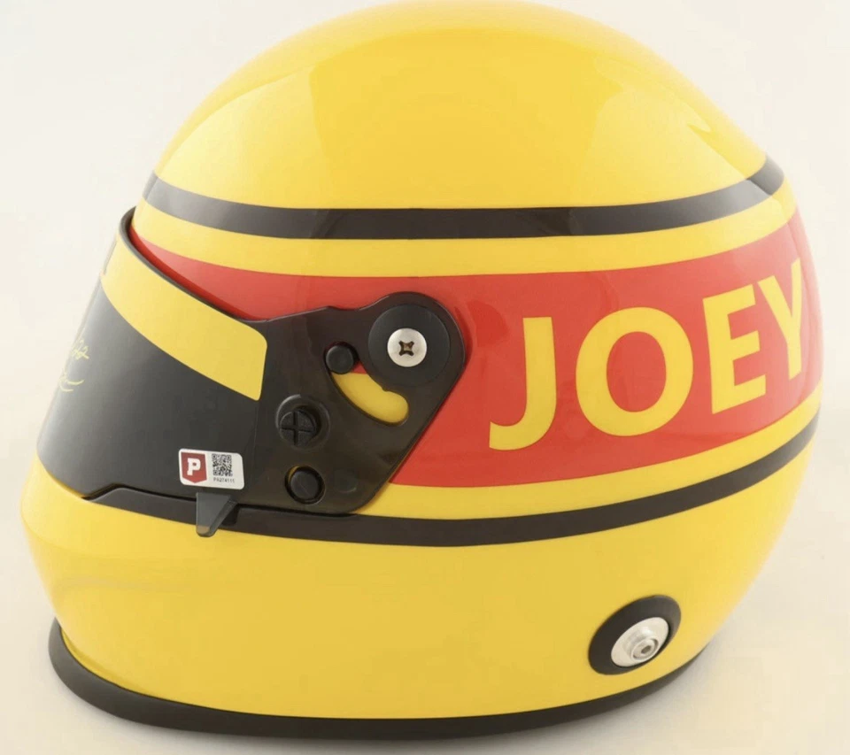 Полноразмерный шлем с автографом Джоуи Логано из NASCAR Pennzoil/3X (PA) - Изображение 3 из 4