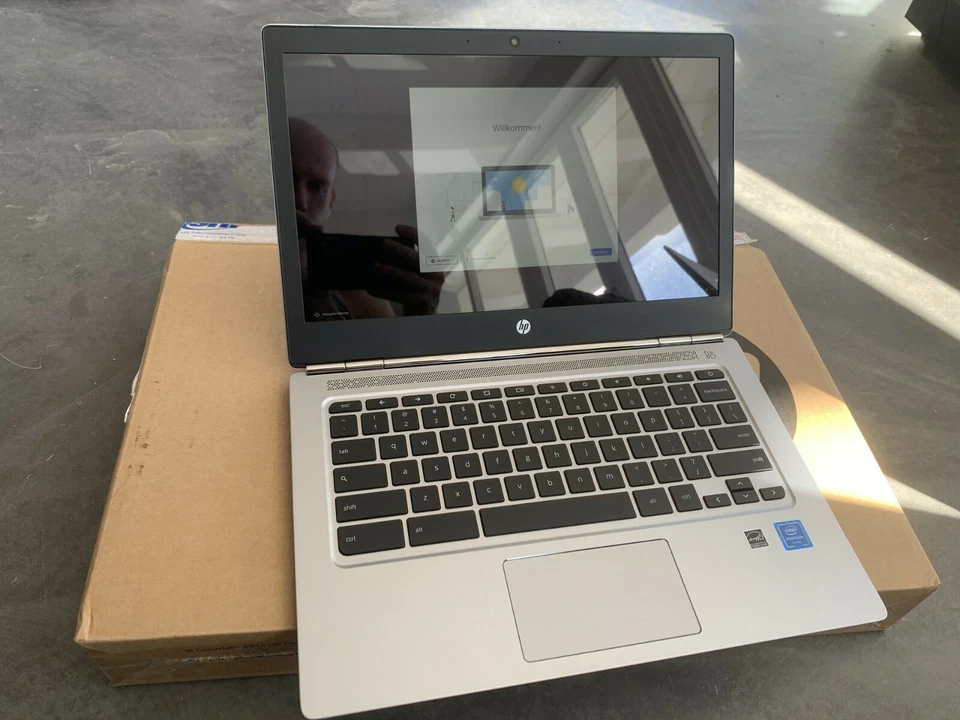 HP Chromebook 13 G1 Intel Pentium 4405Y 4GB RAM 32GB eMMC 3200x1800 13,3" Webcam - Imagen 2 de 4