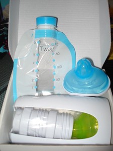 twist breastfeeding gift set