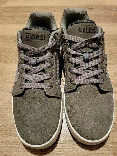 Gray Suede Leather Skateboard Shoes 