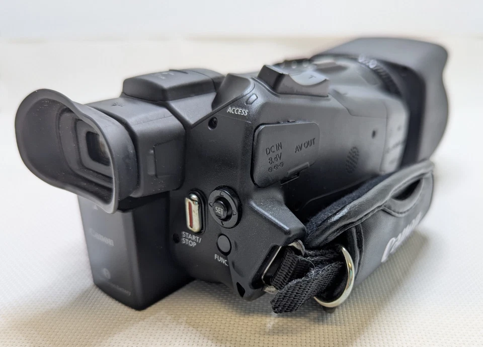 Canon VIXIA HF G21 Full HD Camcorder - Black - Image 3 of 4