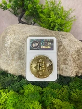 New Collectors 1 Bitcoin Collective Coin with Case Gold Bitcoin Limited Edition