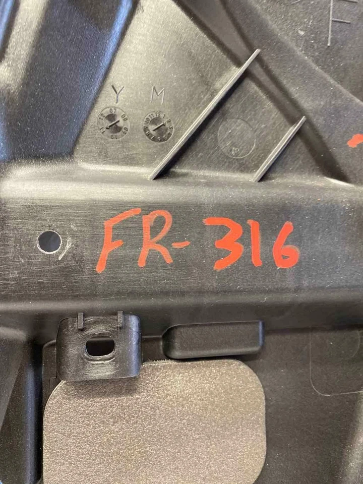 2011 MAZDA 3 передняя дверь отделка панели перевозчик вставить правой стороне пассажира RH G - Изображение 3 из 4