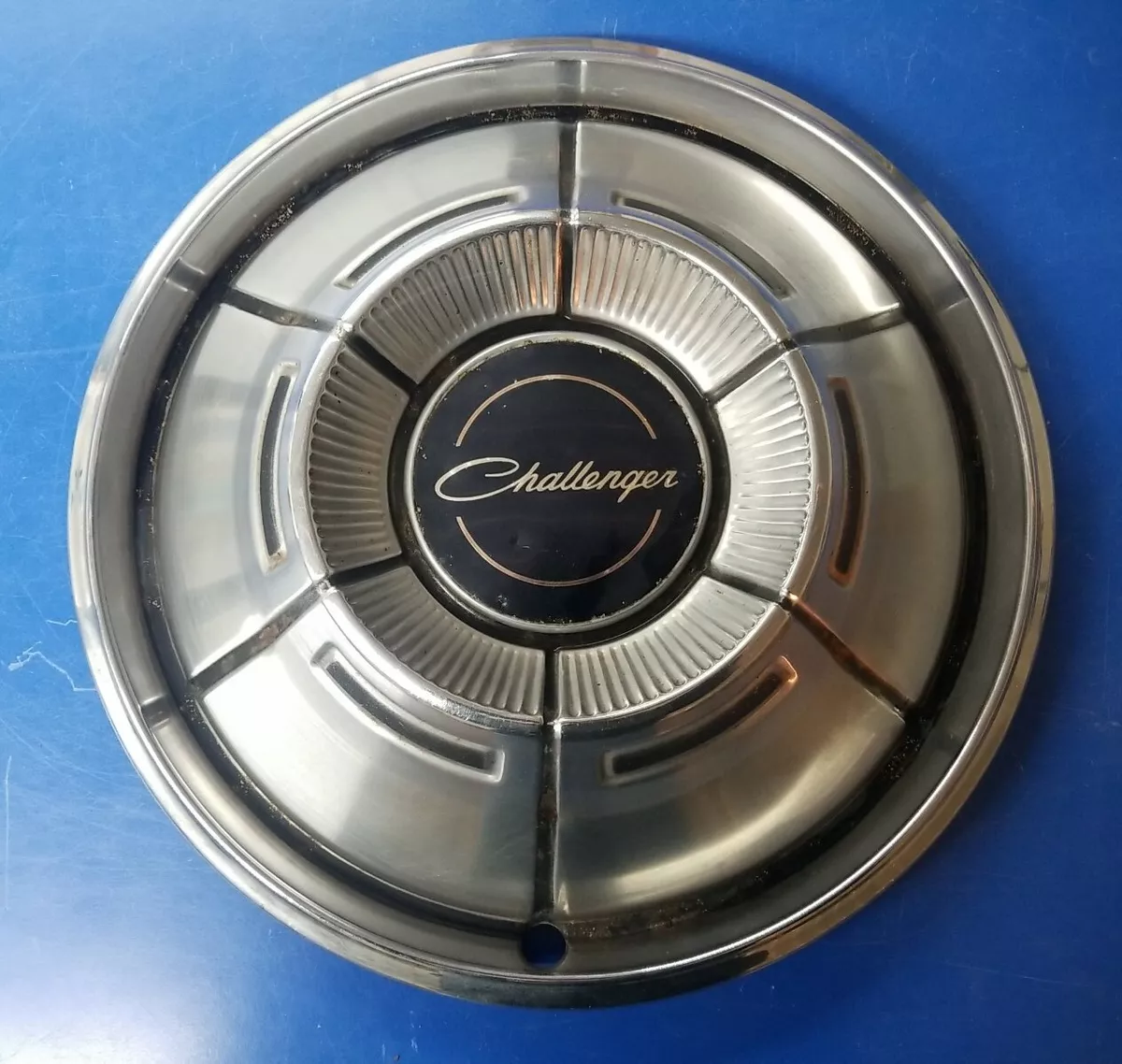 Dodge challenger hubcaps online