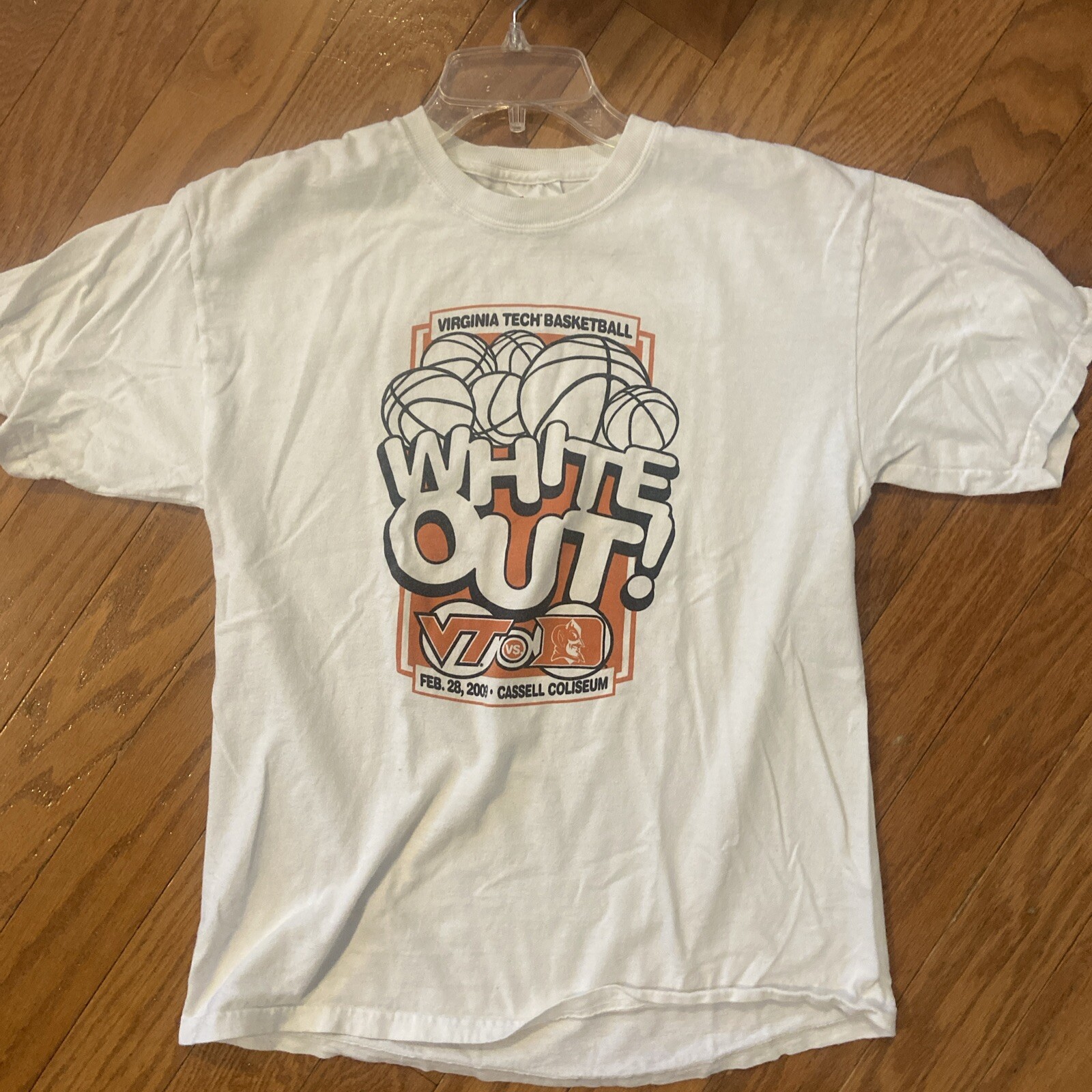 White Out 2009 Basketball Virginia Tech Hokies Shirt Mens Medium Blue Devils