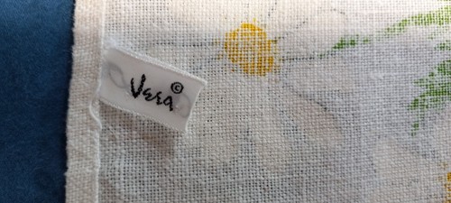 Vtg Vera Linen Printed Hand Painted Tea Dish Towel Daisies yellow white green - Picture 5 of 8