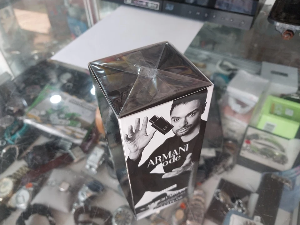 Armani Code by Giorgio Armani Eau De Parfum Spray Refillable 125ml for Men - image 4 of 4