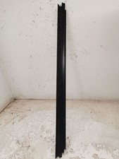 Mercedes-Benz GL X166 2014 Gummidichtung Fenster Scheibe Tür hinten YOU4545 Mercedes-Benz GL X166 2014 Gummidichtung Fenster Scheibe Tür hinten YOU4545